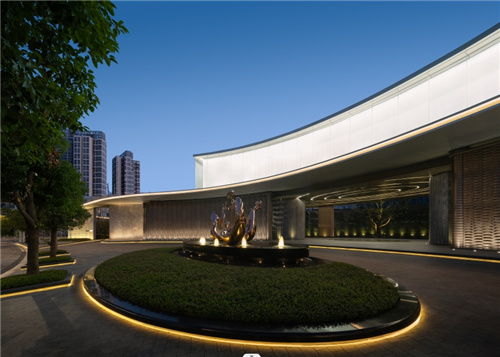 國貿(mào)地產(chǎn)再獲兩項品牌大獎